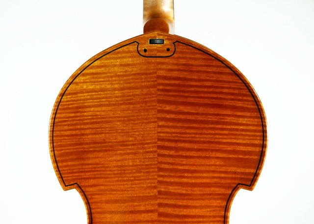 Bouton du violon vue de l'arrière